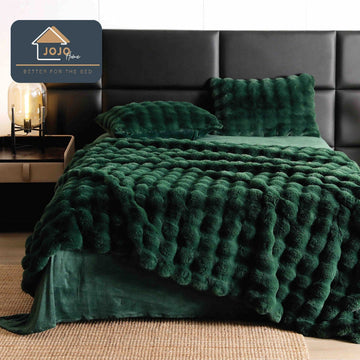 Lenjerie de Pat cu Blanita de Iepure Artificiala - Set 6 Piese | Confort si Eleganta | COD 0859-J