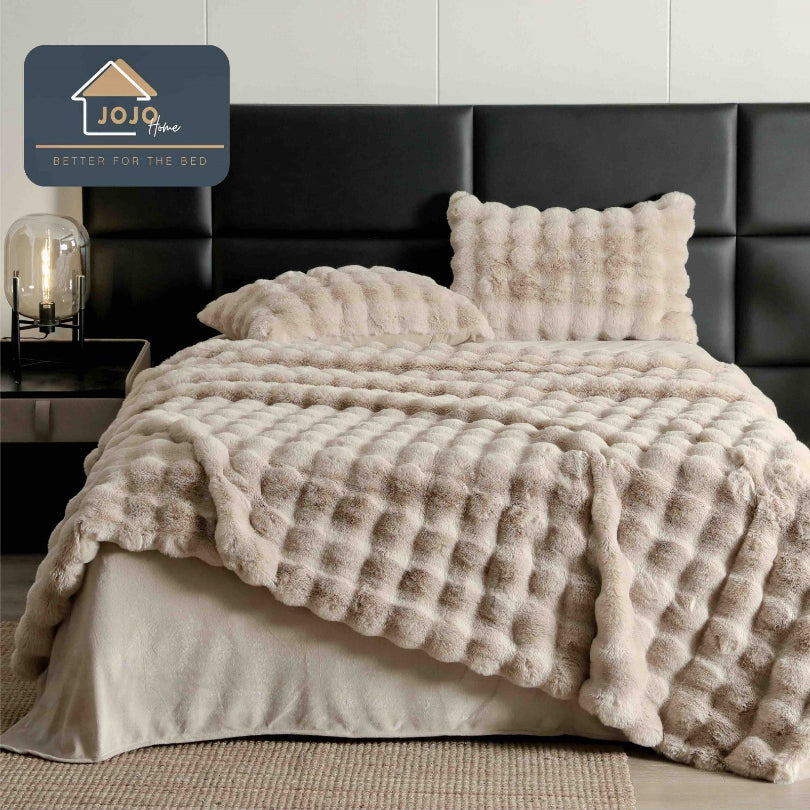 Lenjerie de Pat cu Blanita de Iepure Artificiala - Set 6 Piese | Confort si Eleganta | COD 0863-J