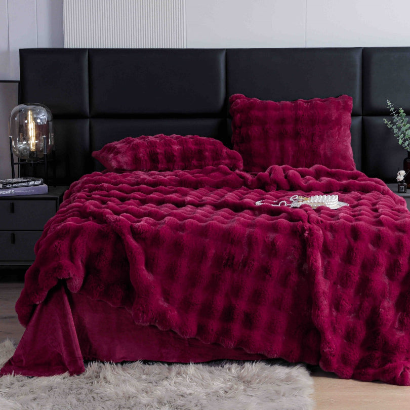 Lenjerie de Pat cu Blanita de Iepure Artificiala - Set 6 Piese | Confort si Eleganta | COD 0870-J